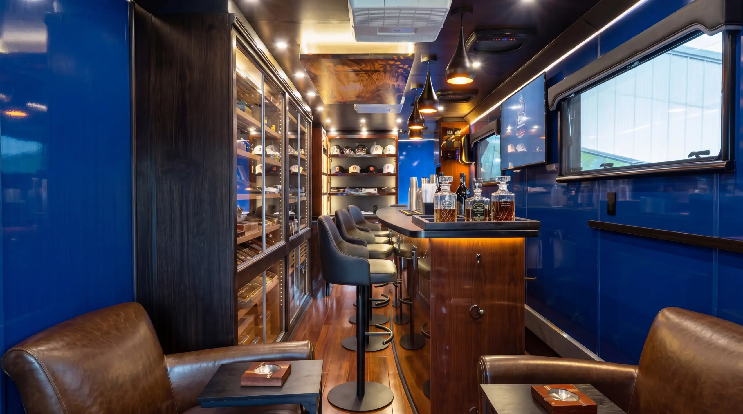 Luxury mobile cigar lounge usa